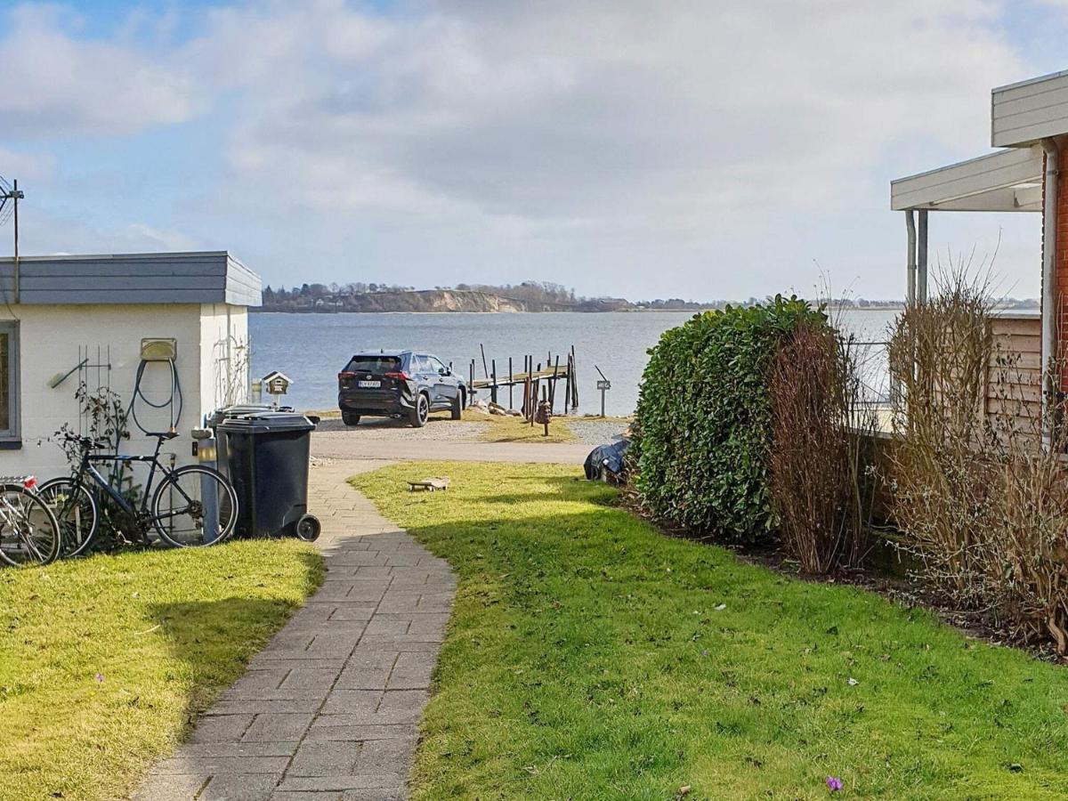 2 Person Holiday Home In Gr Sten Gråsten Eksteriør bilde