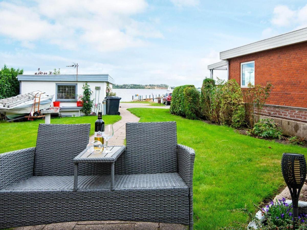 2 Person Holiday Home In Gr Sten Gråsten Eksteriør bilde